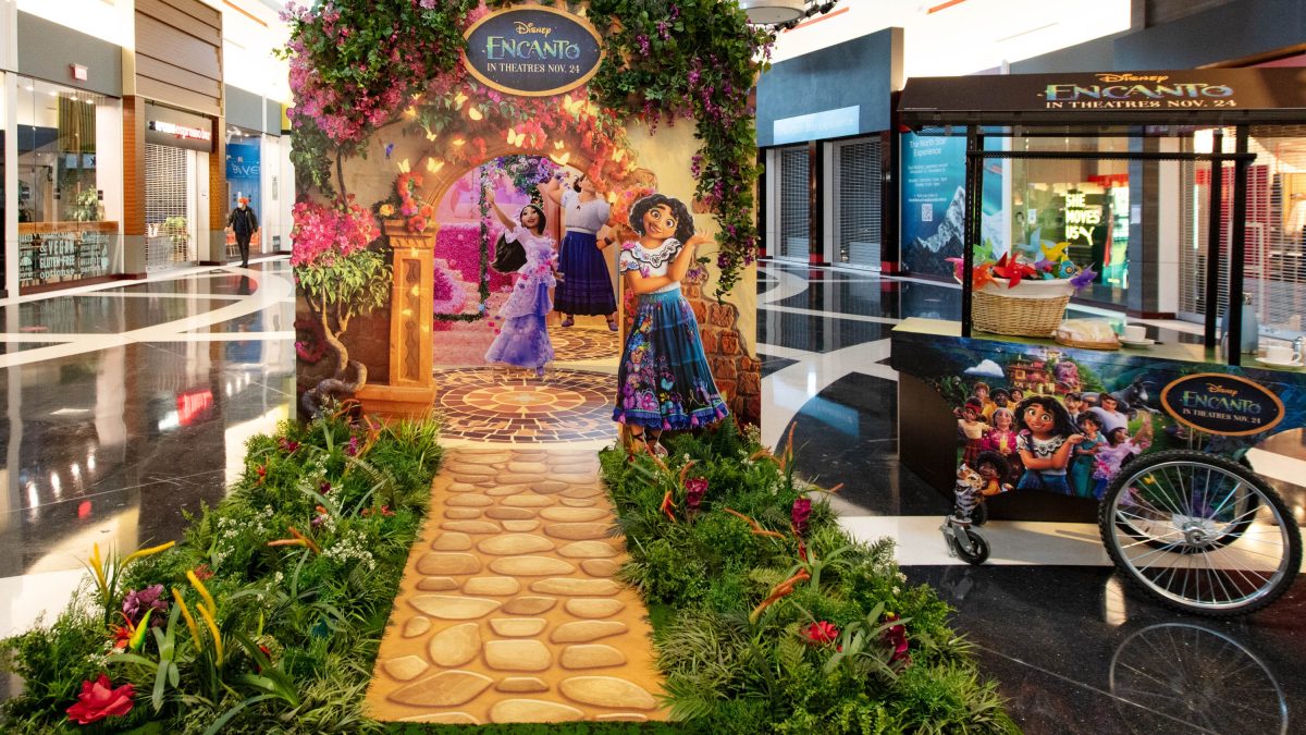 pop up shop display for encanto